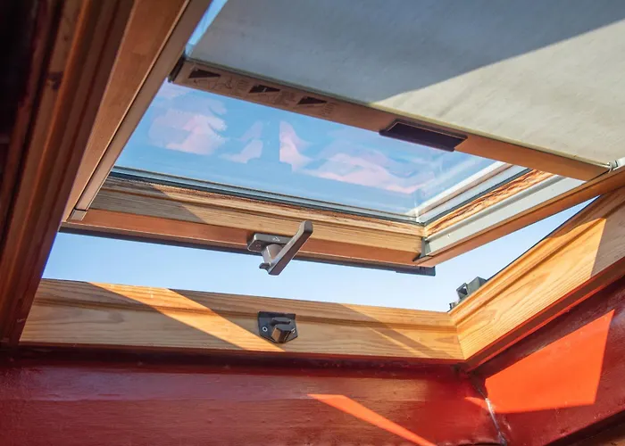 Sunset Rooftop Apartment