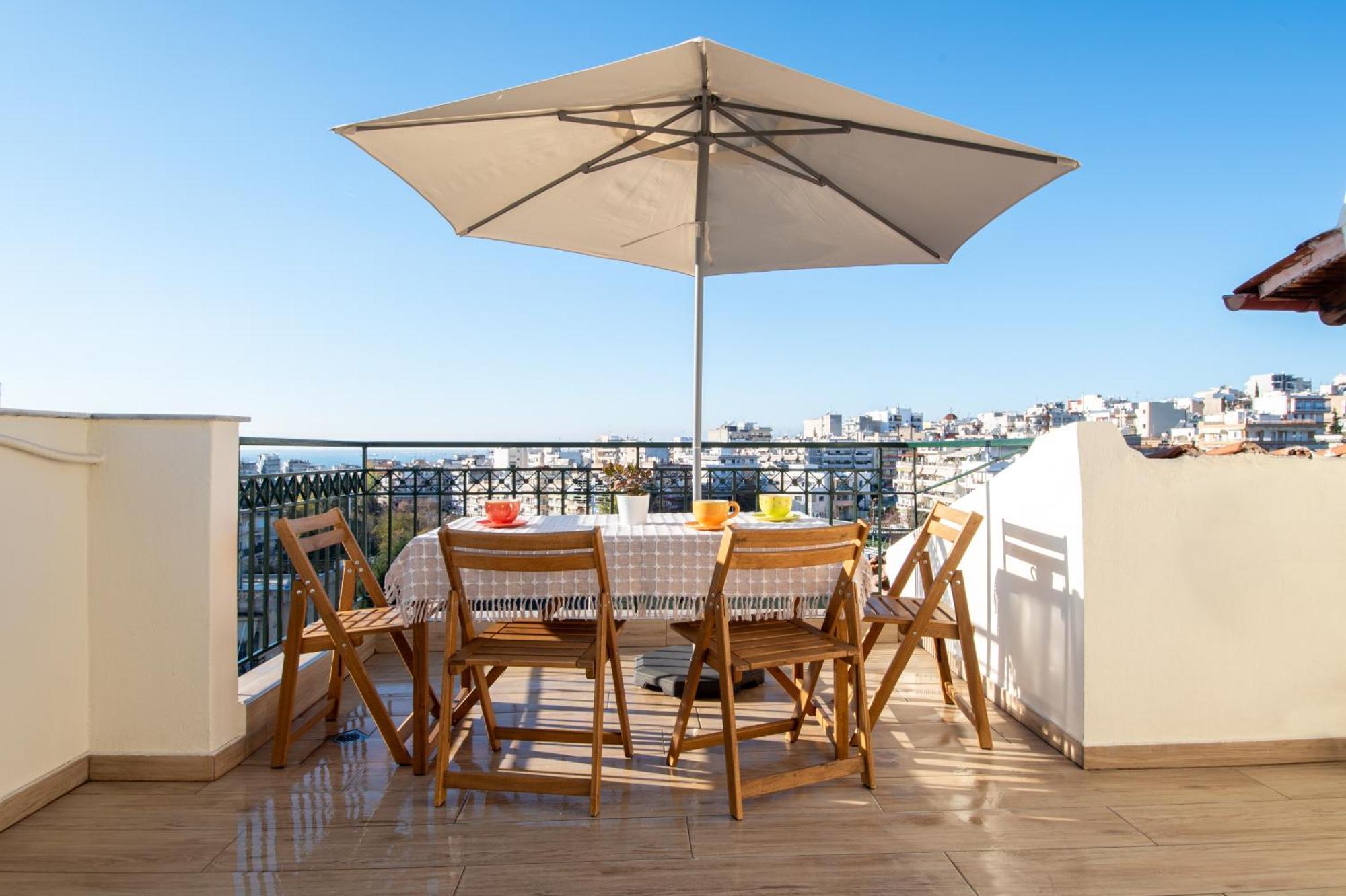 Sunset Rooftop Apartment *
