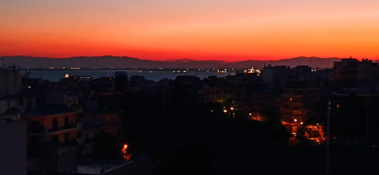 Sunset Rooftop Apartment *