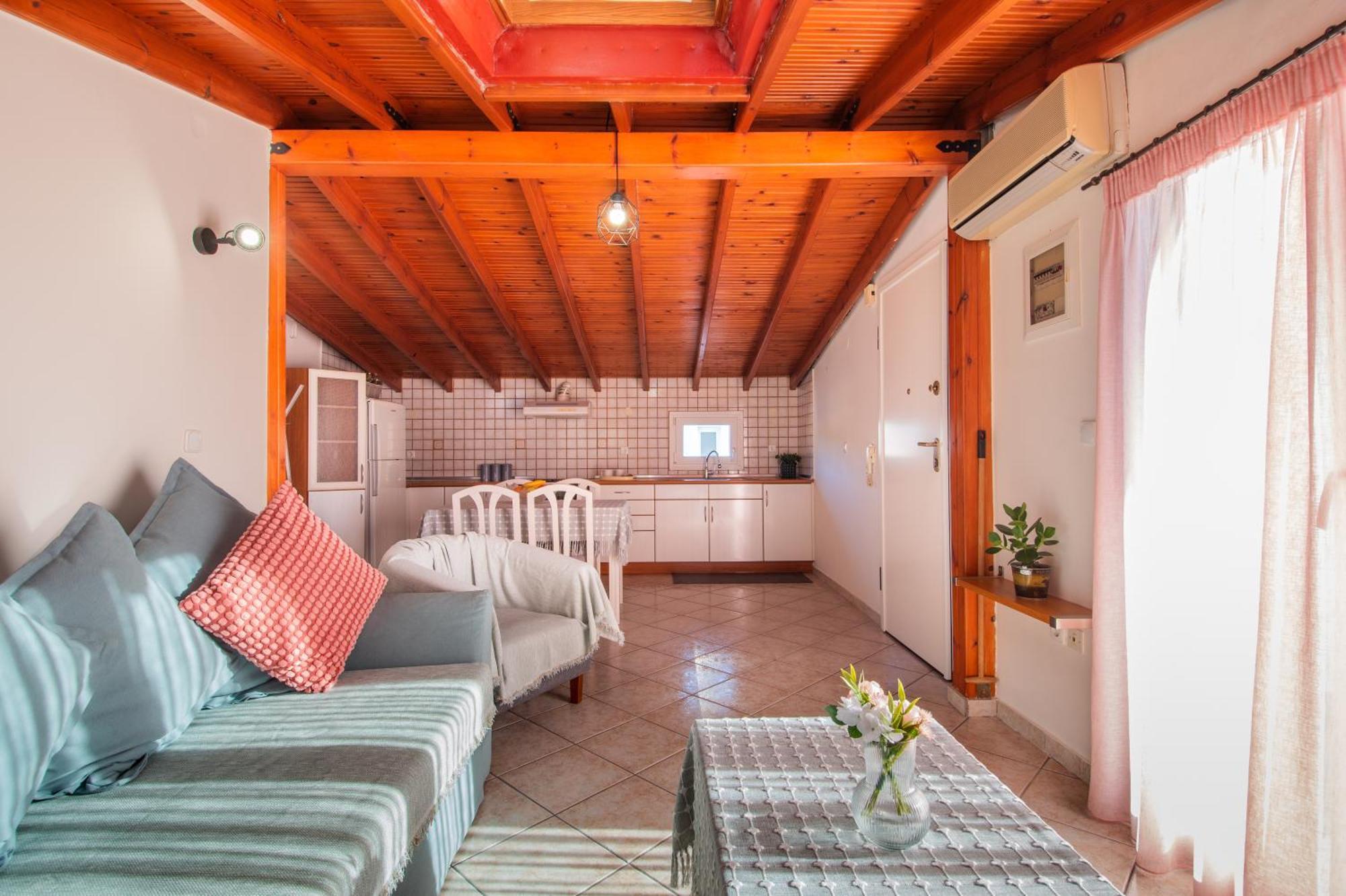 Sunset Rooftop Apartment