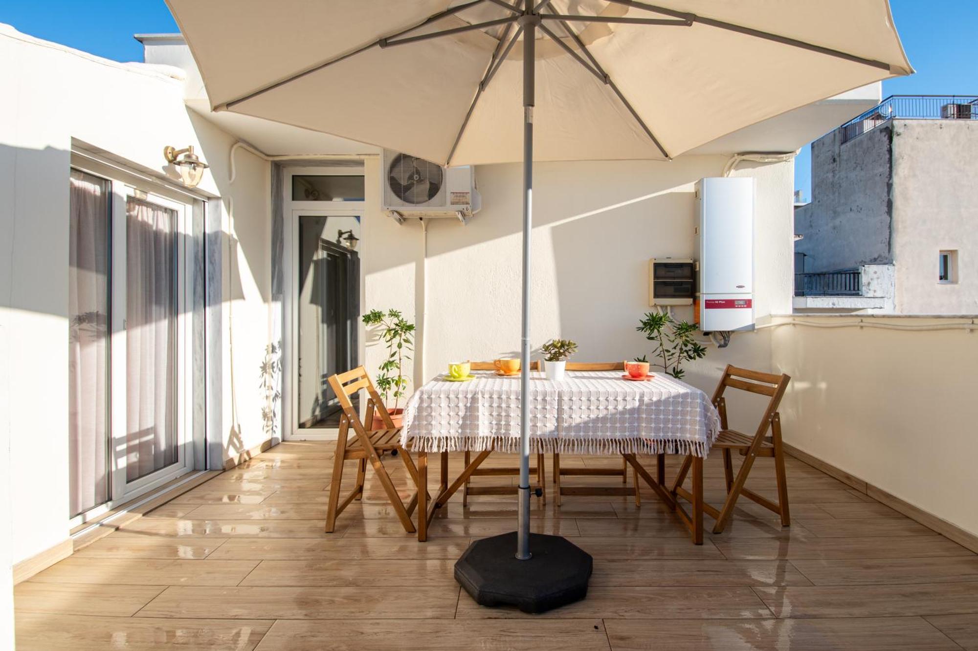 Sunset Rooftop Apartment Thessaloniki